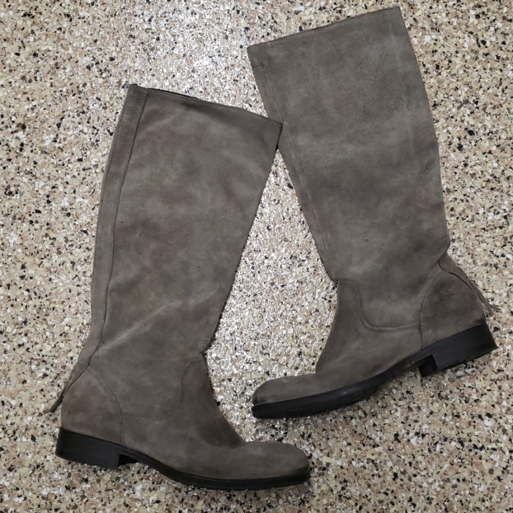Vera Wang Lavender Boots 7.5